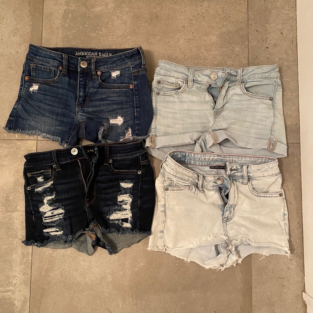 4 pairs of size 0/2 jean shorts American Eagle Bra